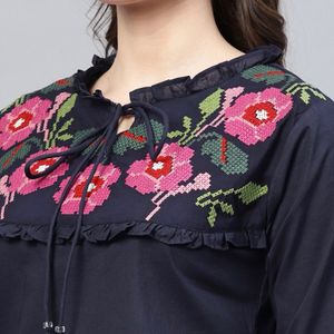 Embroidered Tunic Top 🌸