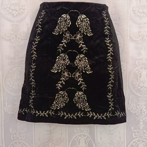 Short Printed Design Velvet Skirt