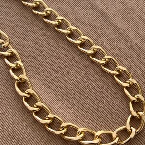 URBANIC Chunky Gold Chain