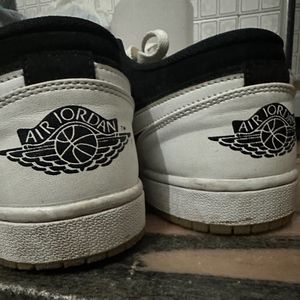 Air Jordan 1 Diamonds