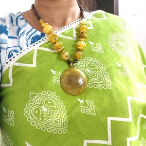 Beautiful Indo Western Neckpiece