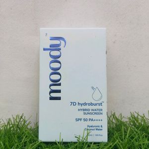 Moody Hydrating Sunscreen