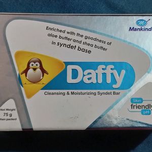 Daffy Cleansing & Moisturizing Bar