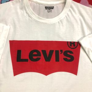 Levi’s T-Shirt