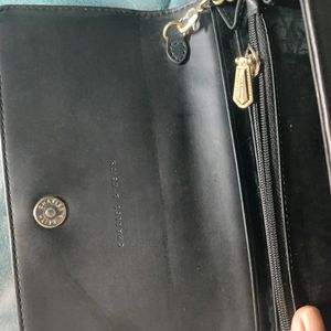 Charles & Keith Side Clutch