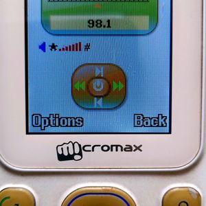 Micromax X104C Basic Phone