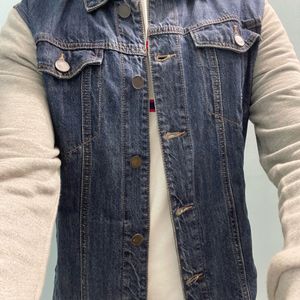 Imported FOREVER 21 Denim jacket.