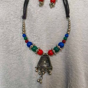 Ethnic Neck Piece With Earrings