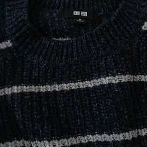 UNIQLO Blue Grey Strip Sweater