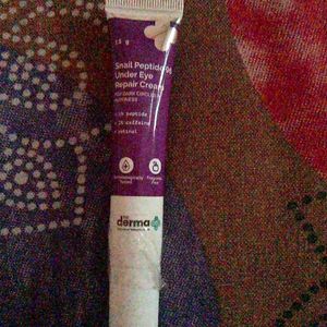 Derma Co Undereye Cream