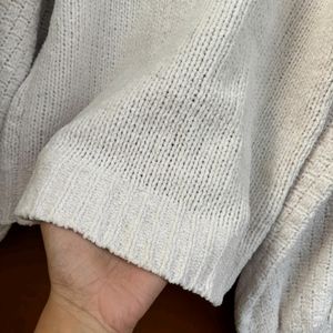 Off White Balloon Sleeves Sweater