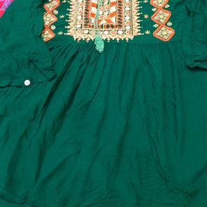 Dark Green Top With Thread Work