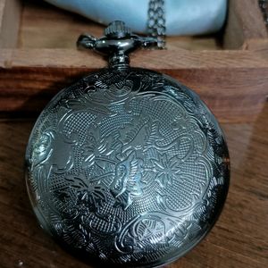 Fancy Pocket Watch With Chain