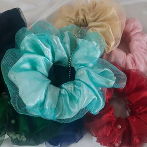 PEARL SCRUNCHIES