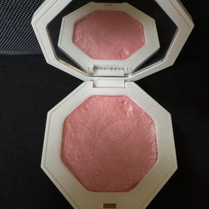 Fenty Beauty Highlighter