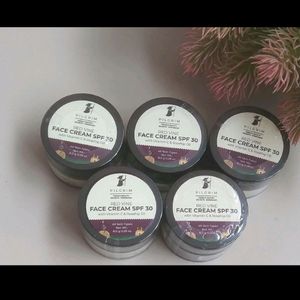 Combo Of 5 Pilgrim Red Vine Face Cream