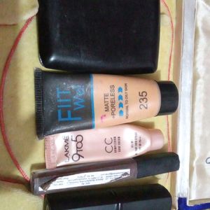 Face Mask,5 Make Up Products