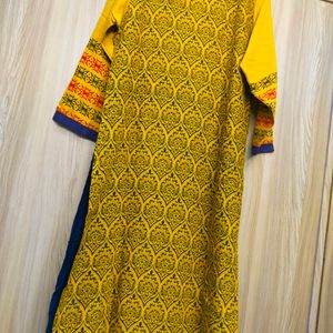 Elegant Style Kurti With Beautiful Print