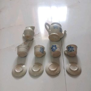 TOYS Porcelain Tea Cup And Saucers Set