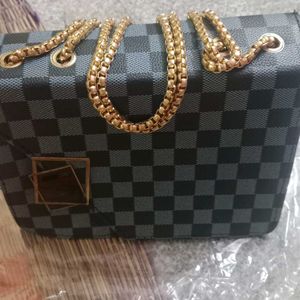 Hand bag