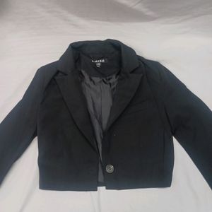 Korean Black Cropped Blazer