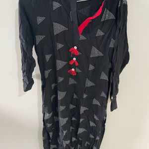 Avaasa Black Kurta & Leggins Set