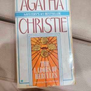 Set Of 5 Agatha Christie Books