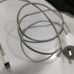 APPLE ORIGINAL CHARGER