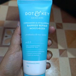 Dot & Key Ceramides Moisturizer with Hyaluronic