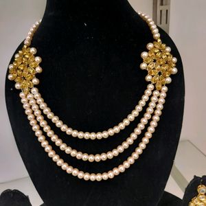 Kundan Pearl Set