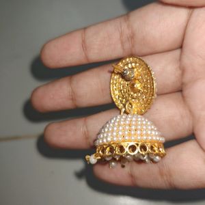 Pearls Golden Jhumka