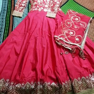 Red ♥️ Ethnic Gown