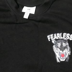 H& M sweatshirt Fearless