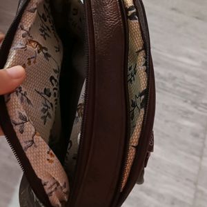 Sling Bags With Three Pockets