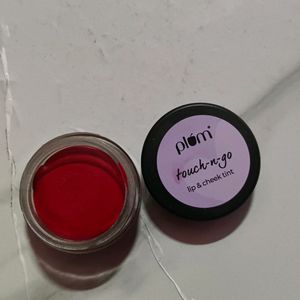 Plum Lip And chick