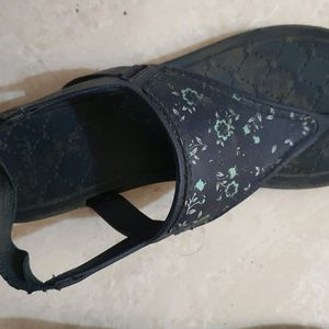 Beach Footwear / Desi