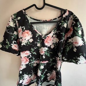 Floral Peplum Balloon Sleeved Top