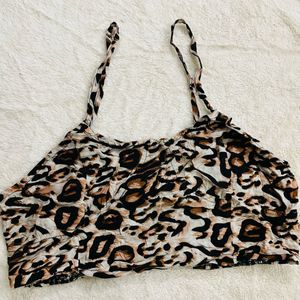 Women Cheetah Print Crop Top