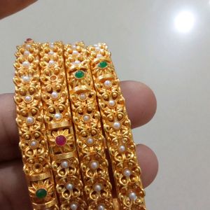 Bangles 2.6 Size