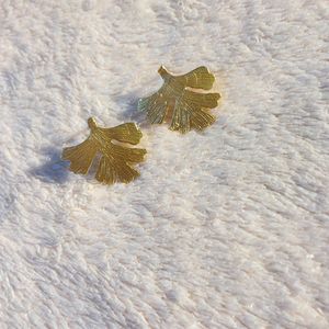 Leaf Shape Stud Earring