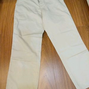 Live-in Khakis/Trousers/Pants