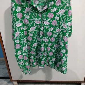 Plus Size Green Floral Shirt