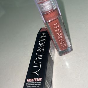 Huda Beauty Lip Gloss!!🤩