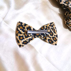 Scrunchie And Bow Printed