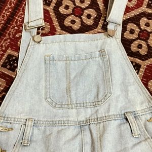 A Short Denim Dungri