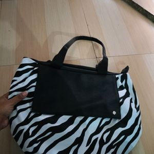 Zebra Pattern Shoulder Bag