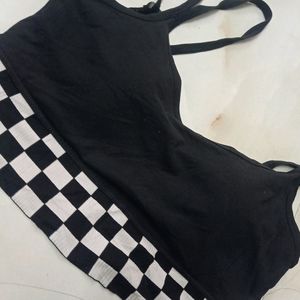 black sport bra