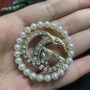 GUCCI GG STONE STUDDED BROACH