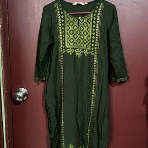 Beautiful Green Kurti On Sale