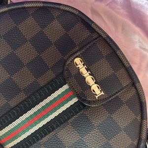 GUCCI HANDBAG✨